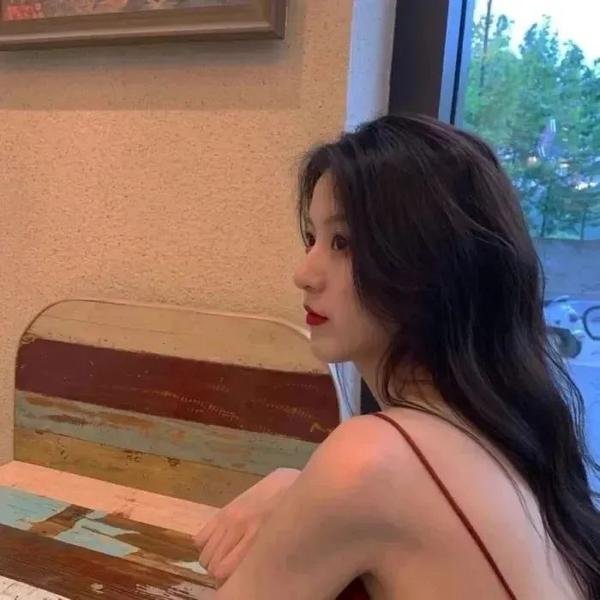 前程似锦的女孩